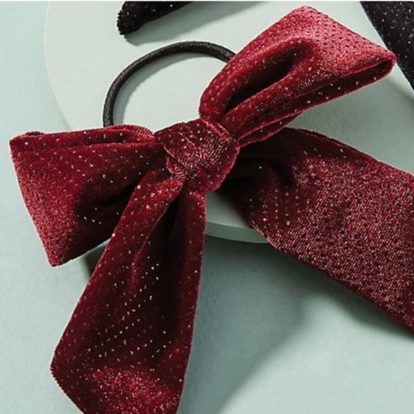 Anthropologie Shimmered Velvet Bow Pony Holder - Picture 2 of 2